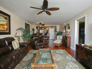 Longboat Key  2 Bedrooms Vacation Condo Bay Views Sleeps 4