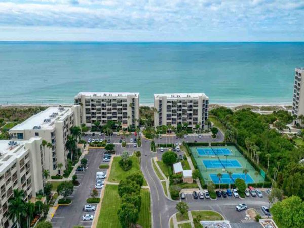 Top Floor Beachplace unit Building 3