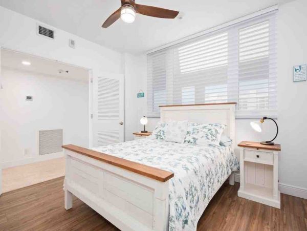 Top Floor Beachplace unit Building 3