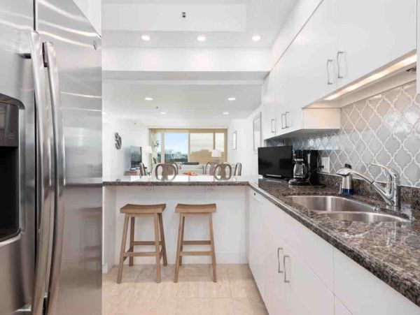 Top Floor Beachplace unit Building 3