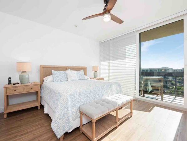 Top Floor Beachplace unit Building 3