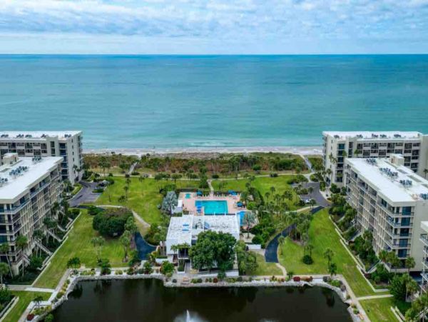 Top Floor Beachplace unit Building 3