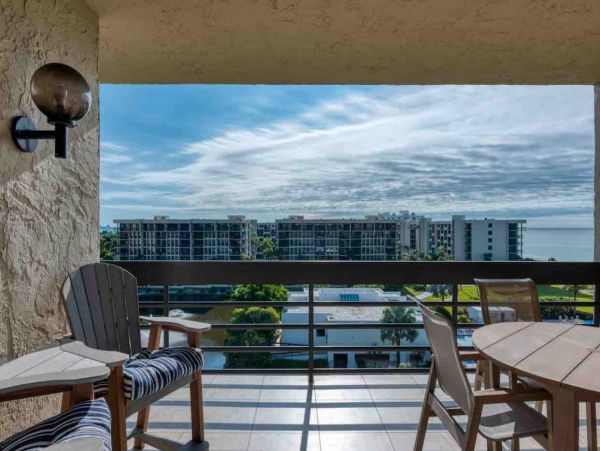 Top Floor Beachplace unit Building 3