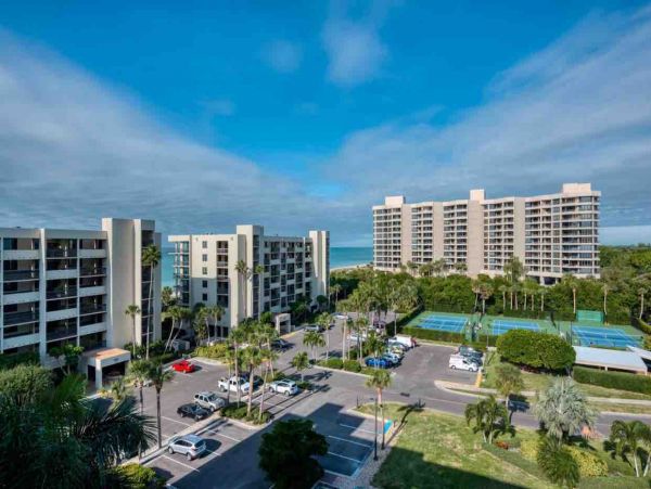 Top Floor Beachplace unit Building 3