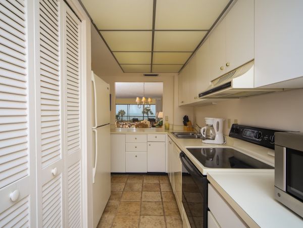 Longboat Key Vacation Beach Condo Partial Gulf Views