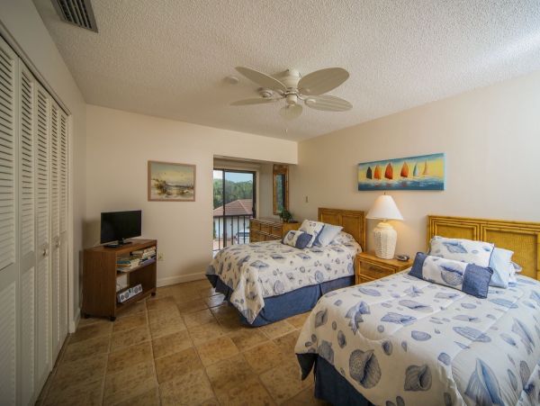 Longboat Key Vacation Beach Condo Partial Gulf Views
