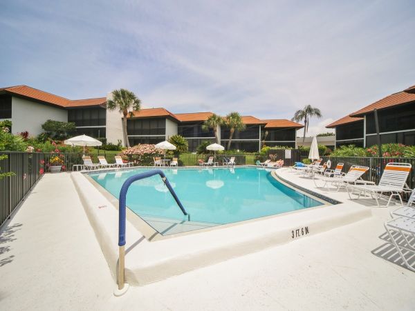 Longboat Key Vacation Beach Condo Partial Gulf Views