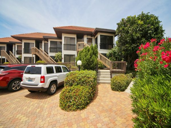 Longboat Key Vacation Beach Condo Partial Gulf Views