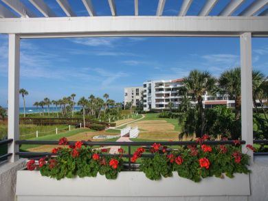 Longboat Key  Vacation Condo On Beach Sleeps Eight