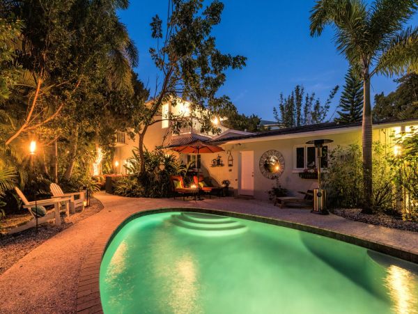 Siesta Key Vacation Home, Three Bedrooms, Private Pool