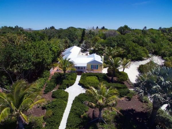Captiva Beachfront Vacation Cottage Private Beach - 6 Guests