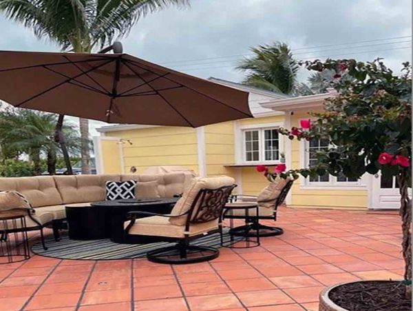 Captiva Beachfront Vacation Cottage Private Beach - 6 Guests