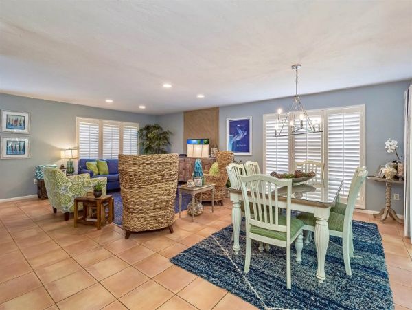 Luxury All the Way Captiva Vacation Pool Home Walk To Beach