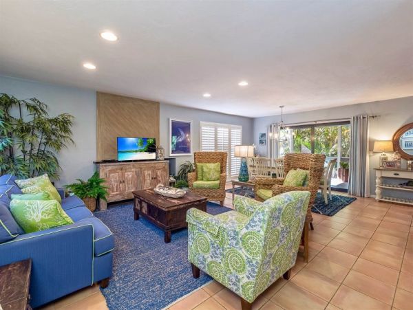 Luxury All the Way Captiva Vacation Pool Home Walk To Beach