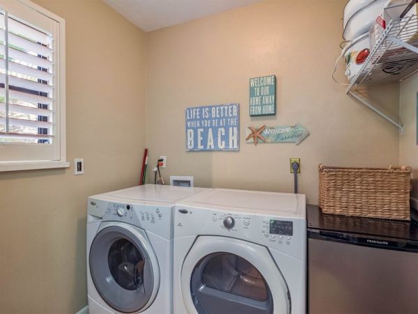 Luxury All the Way Captiva Vacation Pool Home Walk To Beach