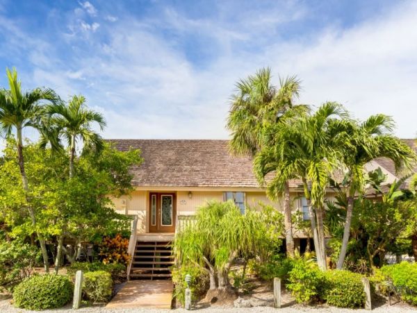 Captiva Island Luxury Vacation Rental Home Four Bedrooms
