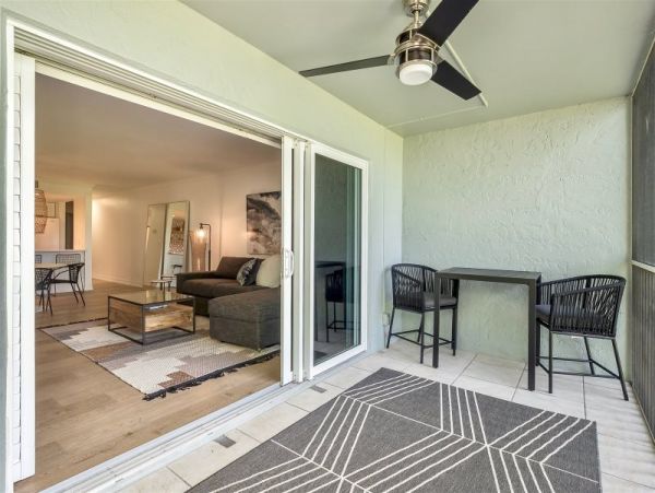 Captiva Island Vacation Condo On Beach Sleeps Six Guests
