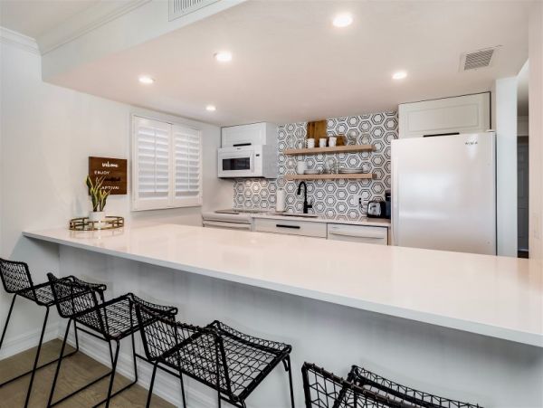Captiva Island Vacation Condo On Beach Sleeps Six Guests