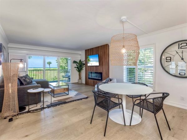 Captiva Island Vacation Condo On Beach Sleeps Six Guests