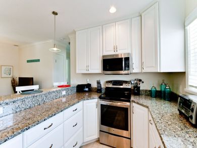 Anna Maria Island Vacation Cottage Sleeps Eight Guests.