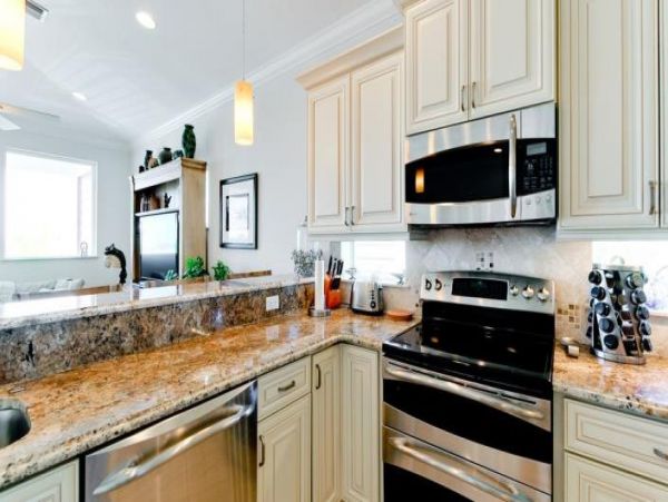 One Min Walk to Beach homes Beach Five Bedroom Homes Beach