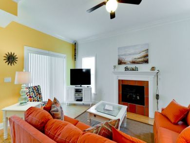 Holmes Beach 4 Bedroom Vacation Home Sleeps 10 with Pool Holmes Beach 4 Bedroom Vacation Home Sleeps 10 with Pool