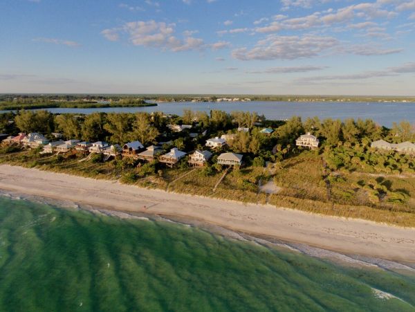 Charming Beach Vacation Home in Boca Grande with Amazing Views