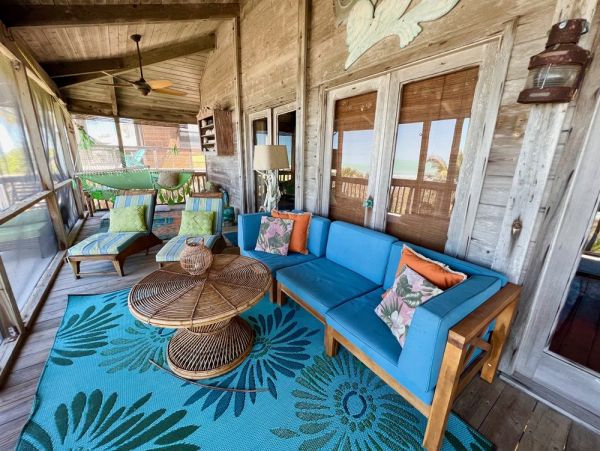 Charming Beach Vacation Home in Boca Grande with Amazing Views