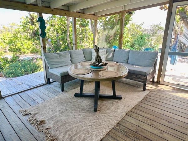 Lovely Beach Cottage Divine Views