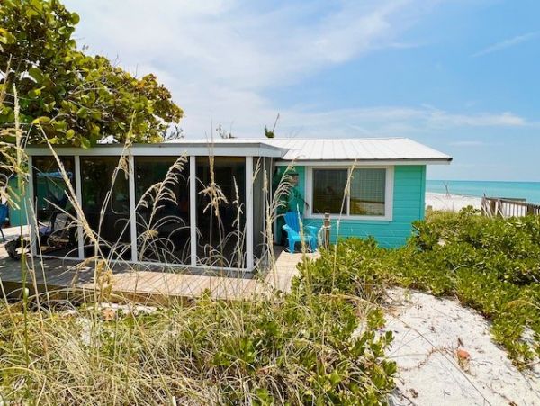Lovely Beach Cottage Divine Views