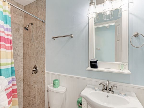 Perfect Holmes Beach Vacation Rental Sleeps Six Guests