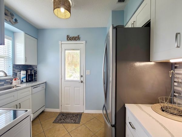 Perfect Holmes Beach Vacation Rental Sleeps Six Guests