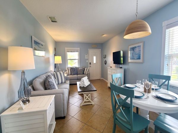 Perfect Holmes Beach Vacation Rental Sleeps Six Guests
