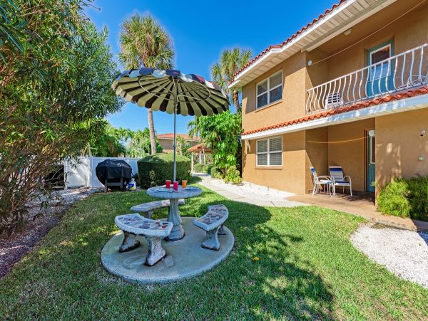 Perfect Holmes Beach Vacation Rental Sleeps Six Guests