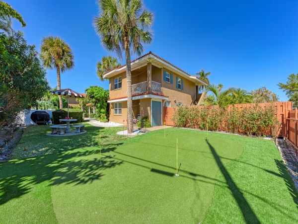 Perfect Holmes Beach Vacation Rental Sleeps Six Guests