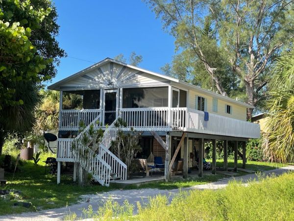 Little Gasparilla Charming Cottage Family Retreat