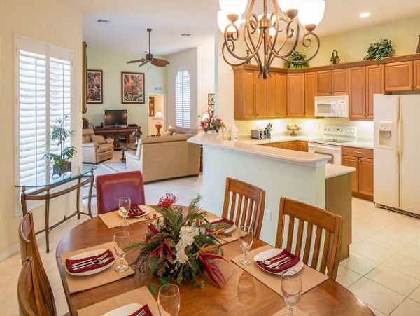 Luxury 4 Bedroom Perfect Getaway with Private Pool in Naples