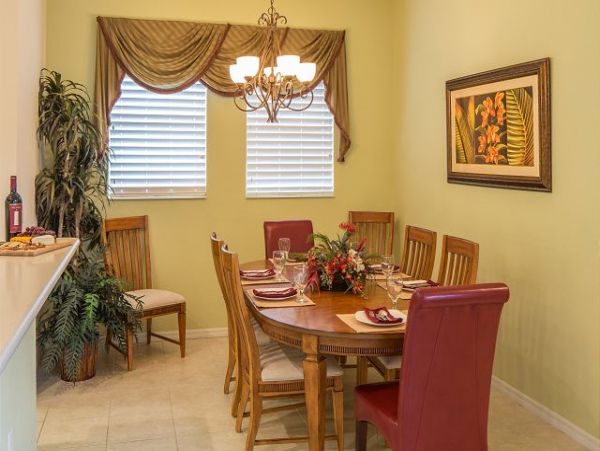 Luxury 4 Bedroom Perfect Getaway with Private Pool in Naples