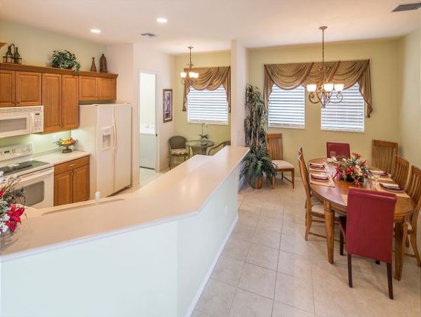 Luxury 4 Bedroom Perfect Getaway with Private Pool in Naples