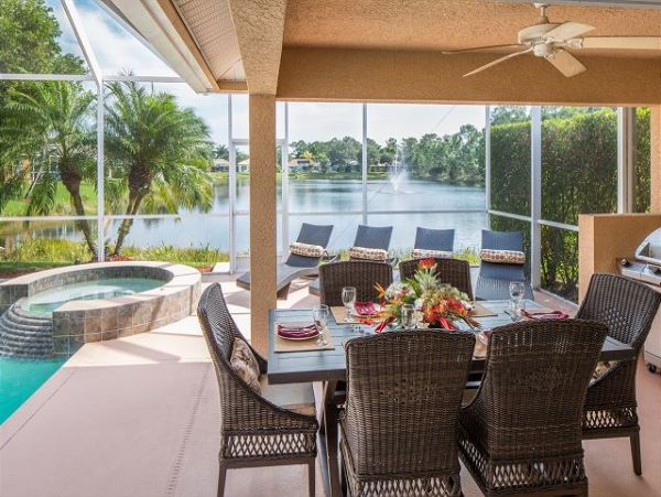 Luxury 4 Bedroom Perfect Getaway with Private Pool in Naples