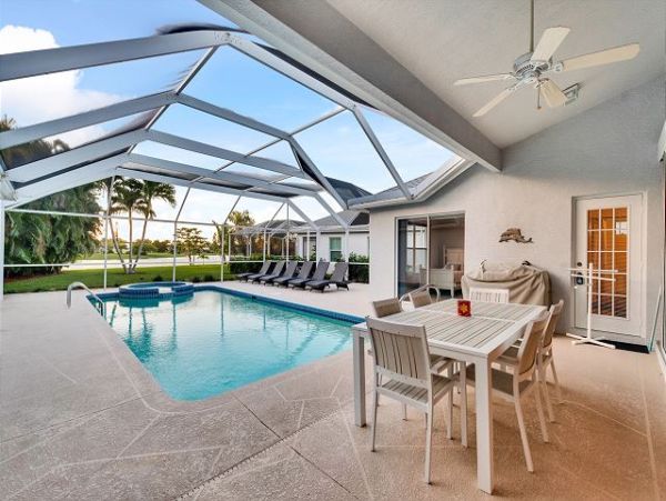 Private Pool Home Overlooking Lake, Close to Naples Beaches & Attractions