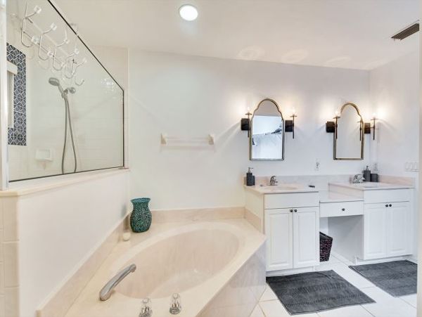 Private Pool Home Overlooking Lake, Close to Naples Beaches & Attractions