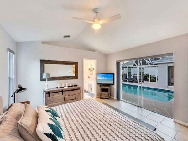 Private Pool Home Overlooking Lake, Close to Naples Beaches & Attractions