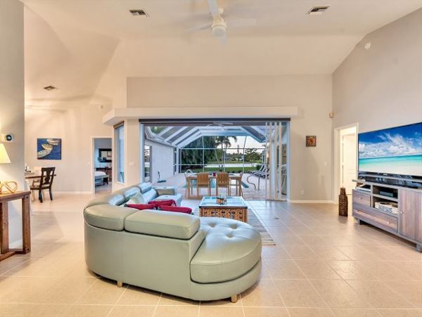 Private Pool Home Overlooking Lake, Close to Naples Beaches & Attractions