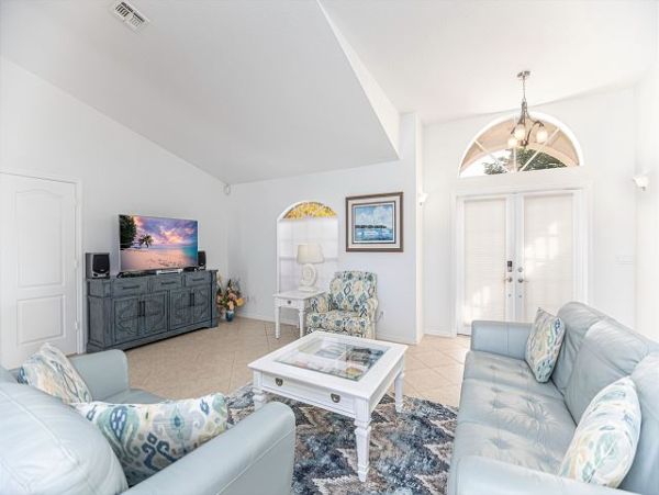 Spacious 3-Bedroom Naples Retreat with Pool