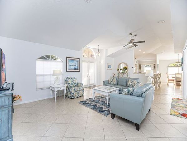 Spacious 3-Bedroom Naples Retreat with Pool