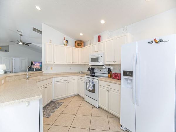 Spacious 3-Bedroom Naples Retreat with Pool