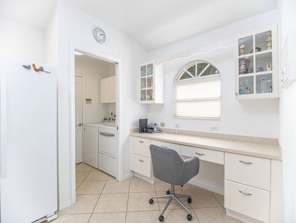 Spacious 3-Bedroom Naples Retreat with Pool