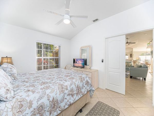 Spacious 3-Bedroom Naples Retreat with Pool