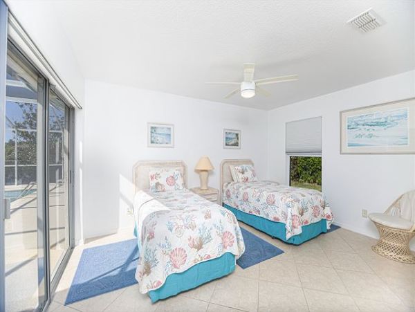 Spacious 3-Bedroom Naples Retreat with Pool